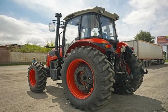 Трактор FL1354 (Stage II) 135 л.с.