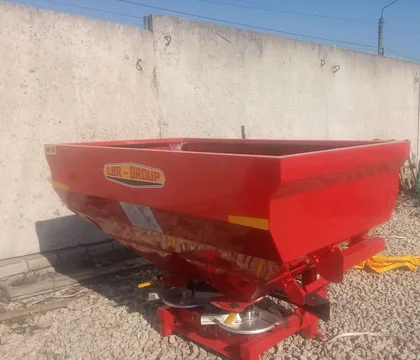 Разбрасыватель минеральных удобрений Ozone-1000