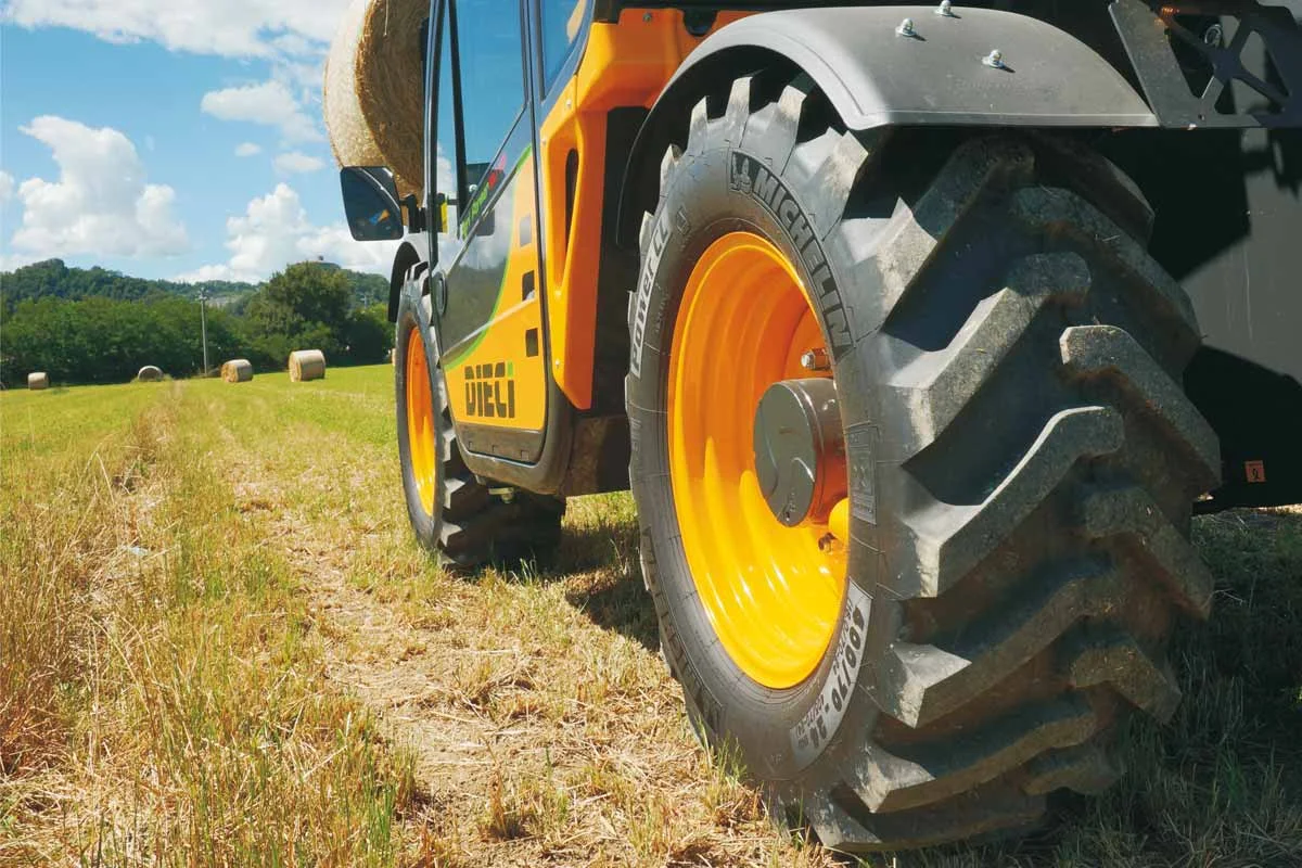 В наличии оригинальные запчасти и сертифицированные аналоги.